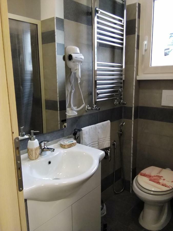 B&B Fratelli Nicoli Рим Екстер'єр фото